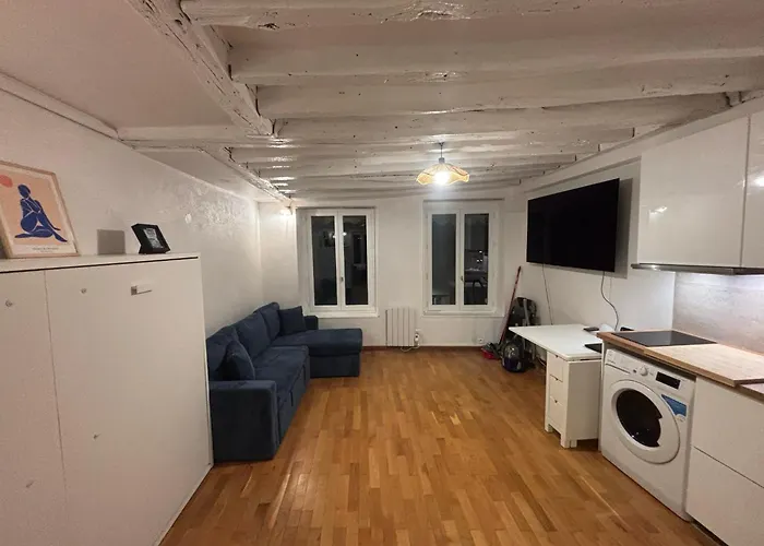 4 Person In 11eme Apartmán